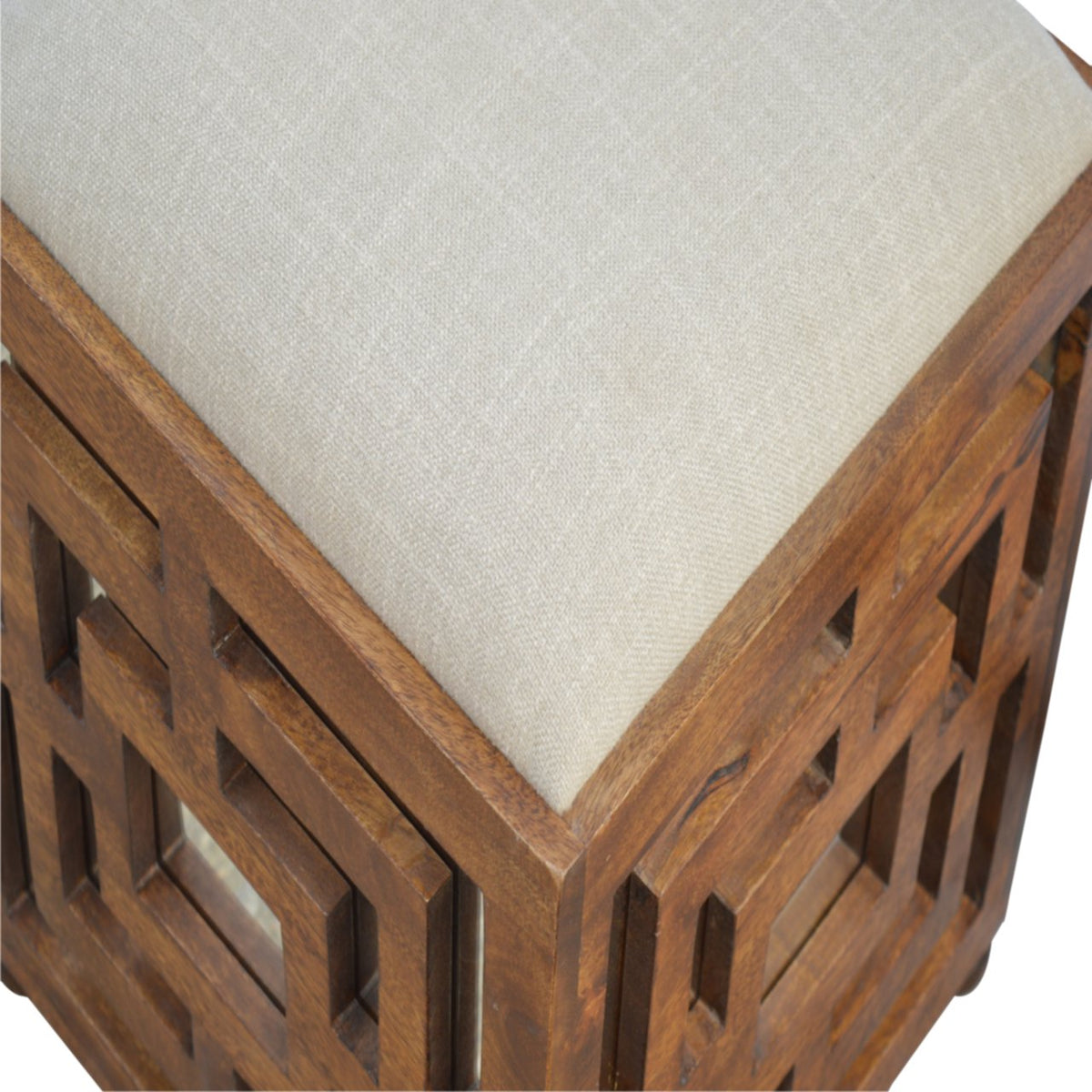Linen Carved Seat