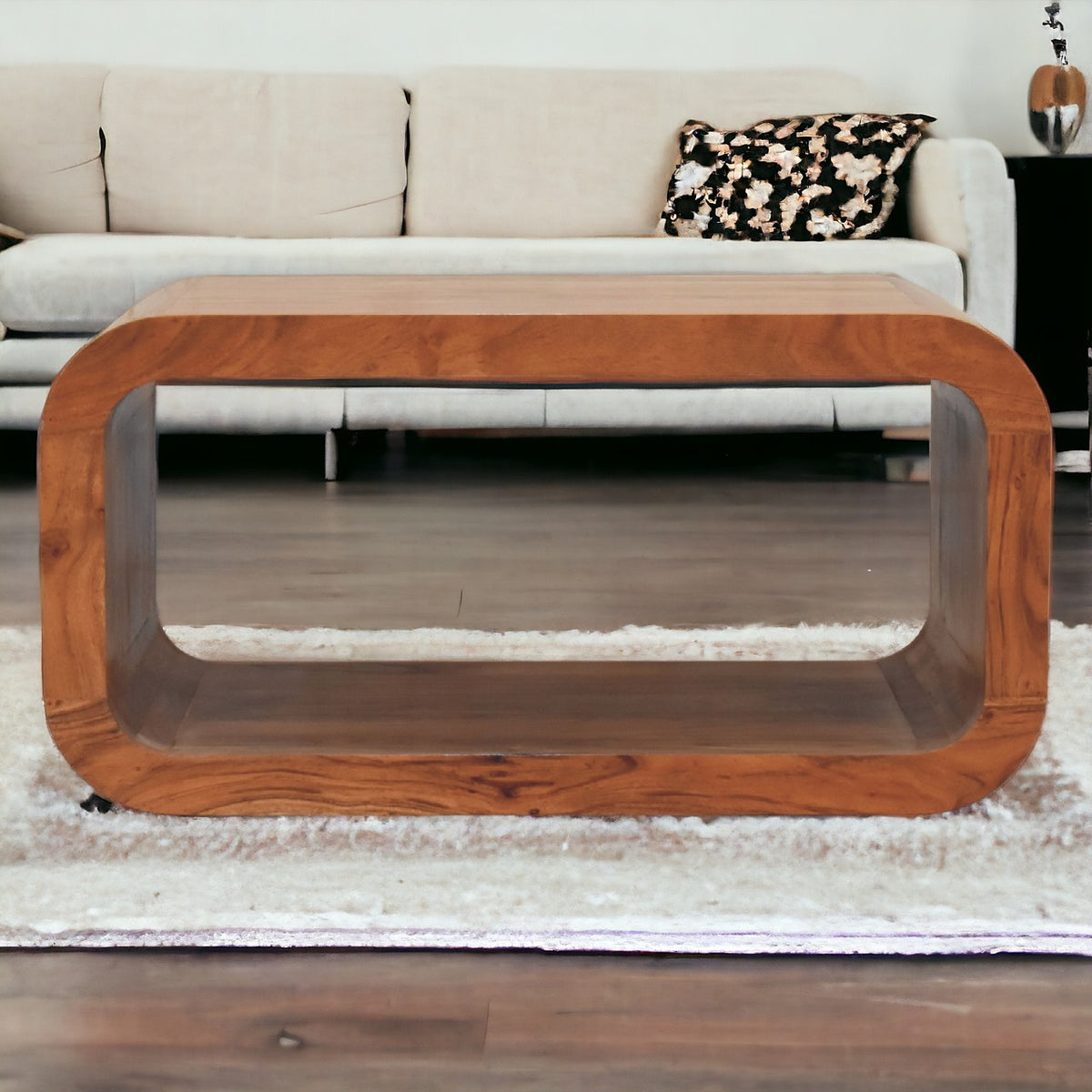 Curvy Media Unit