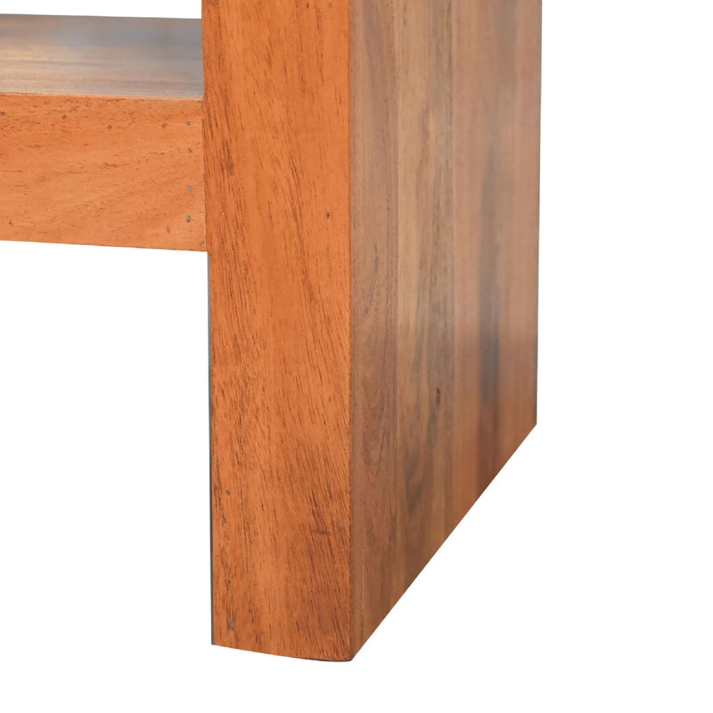 Curvy Cube Media Unit