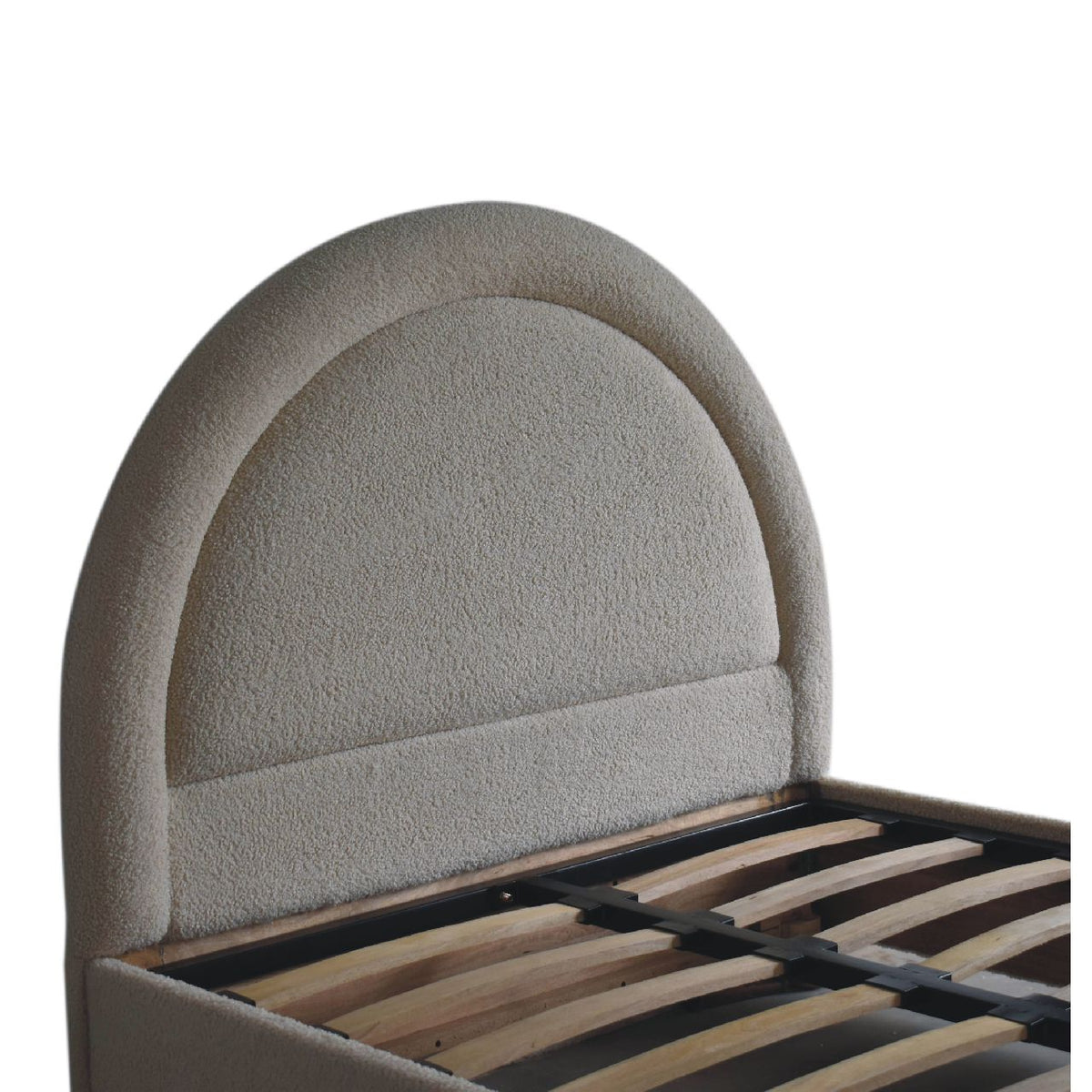 Boucle Hug Bed