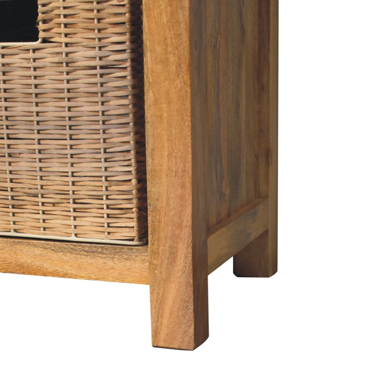 Kick Off! Linen Basket Bench